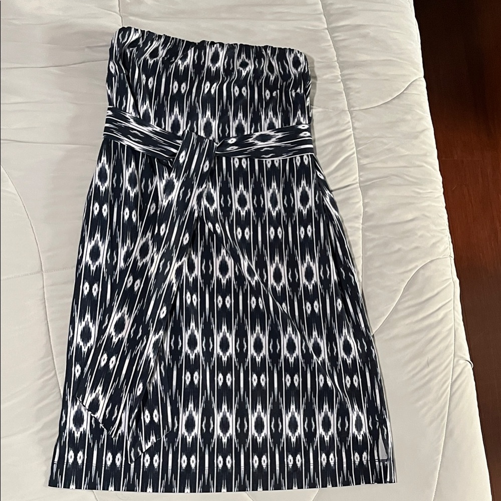 Athleta Navy Blue and White Strapless Dress